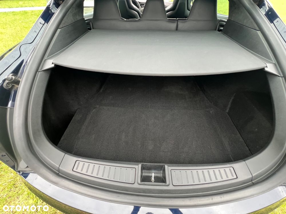 Tesla Model S Performance - 18