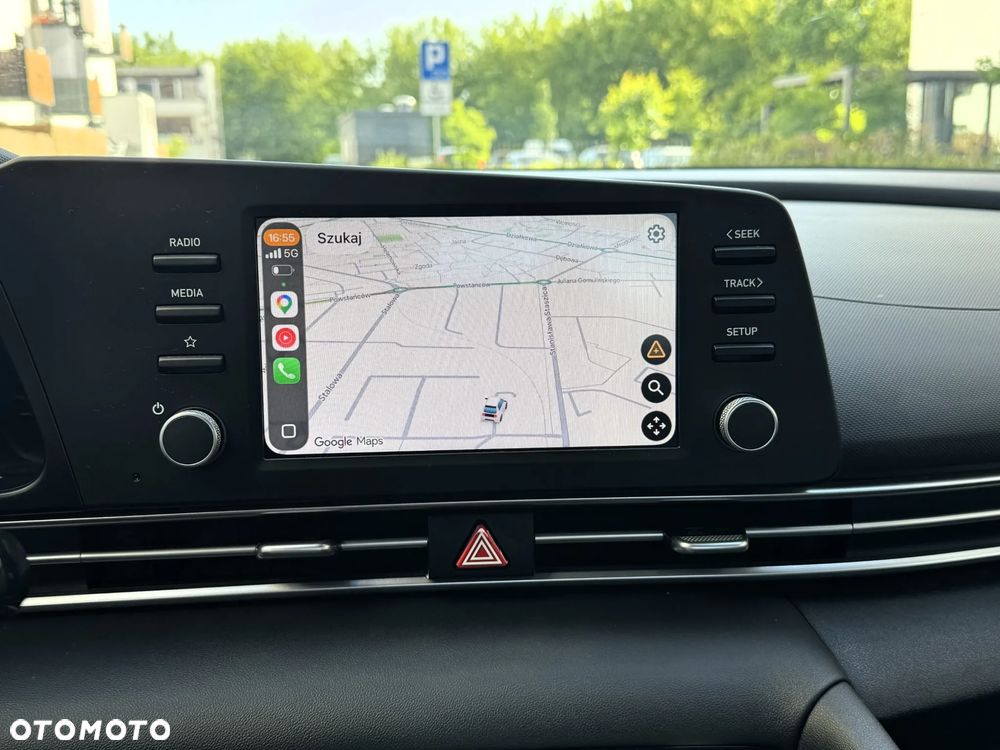 Hyundai Elantra 1.6 Smart CVT - 22