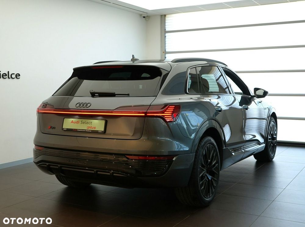 Audi Q8 e-tron - 5