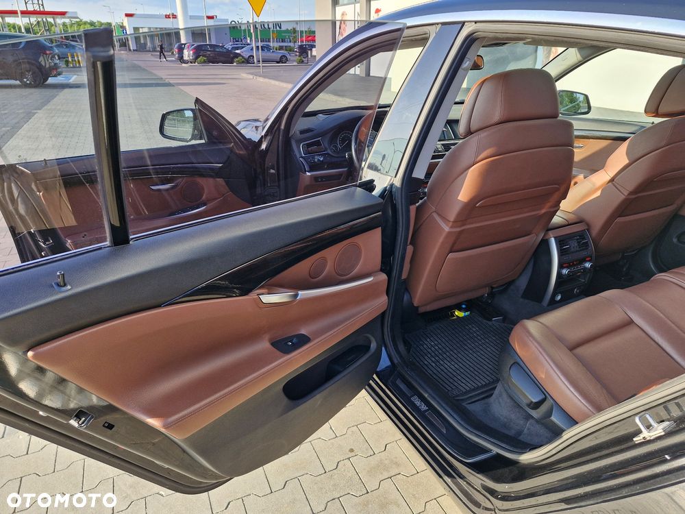 BMW 5GT - 14