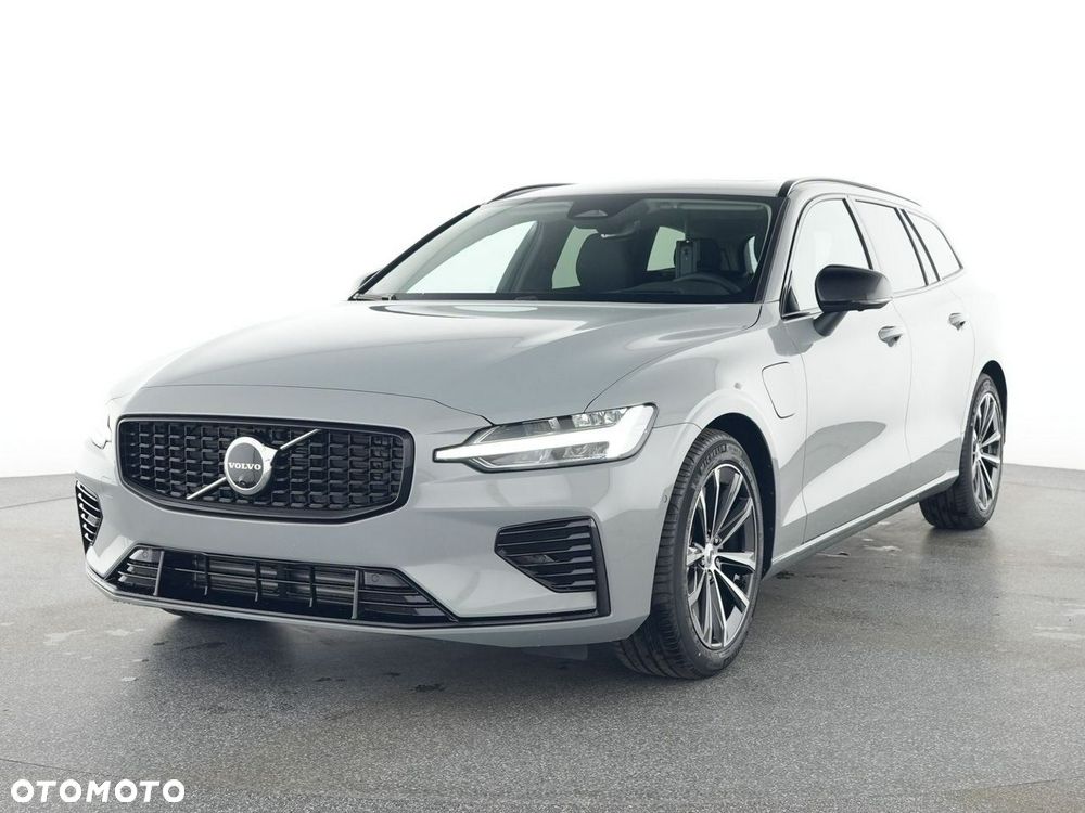 Volvo V60 T8 AWD Plug-In Hybrid Plus Dark - 1