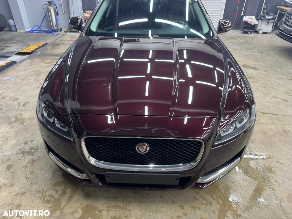 Jaguar XF 20d AWD Prestige - 4