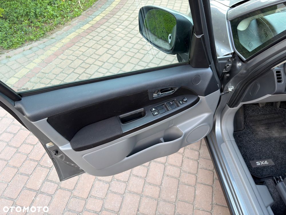 Suzuki SX4 1.6 VVT 4x2 Style - 16