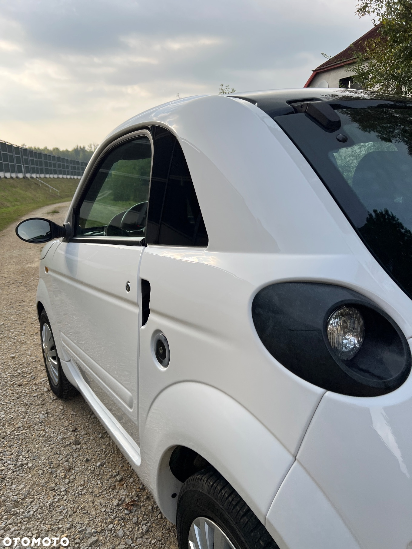 Microcar DUE - 16