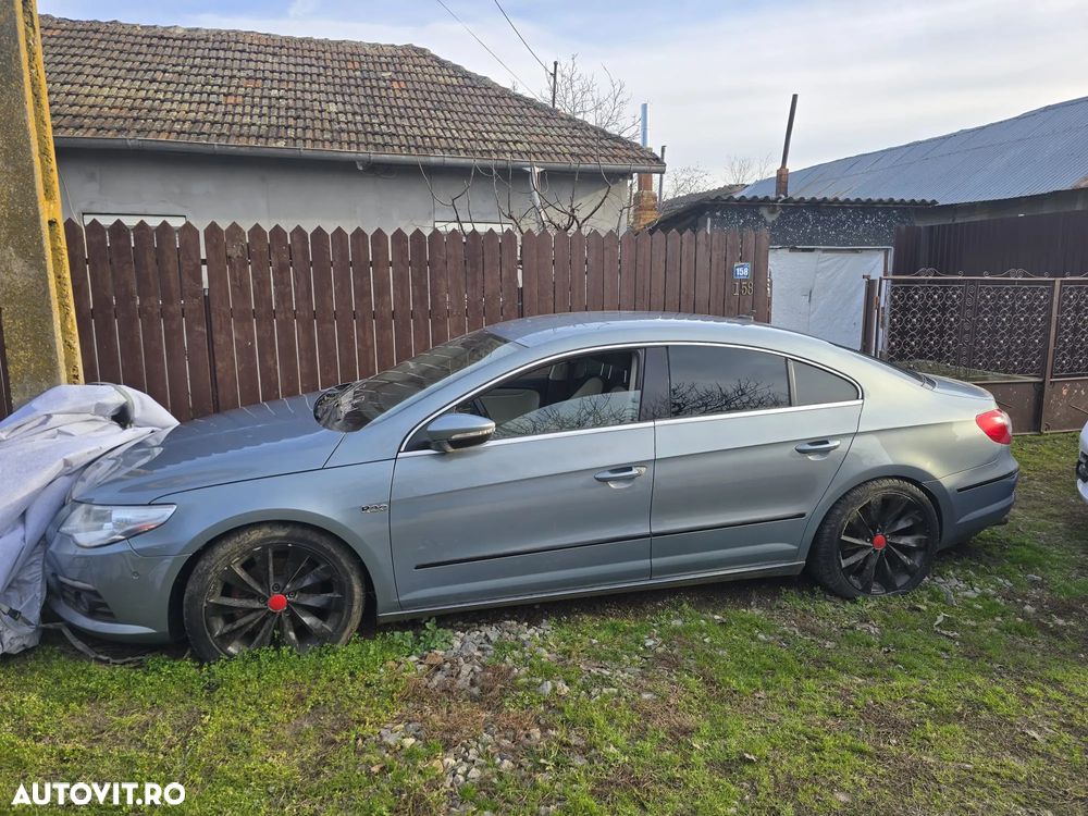 Volkswagen Passat CC - 1