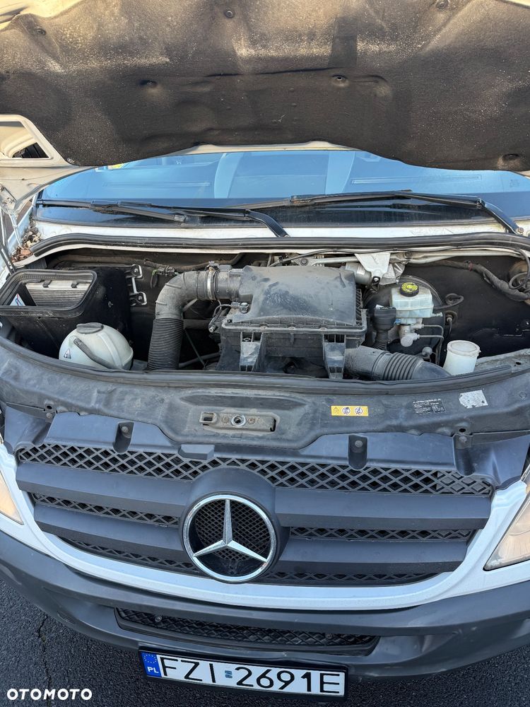 Mercedes-Benz Sprinter - 14