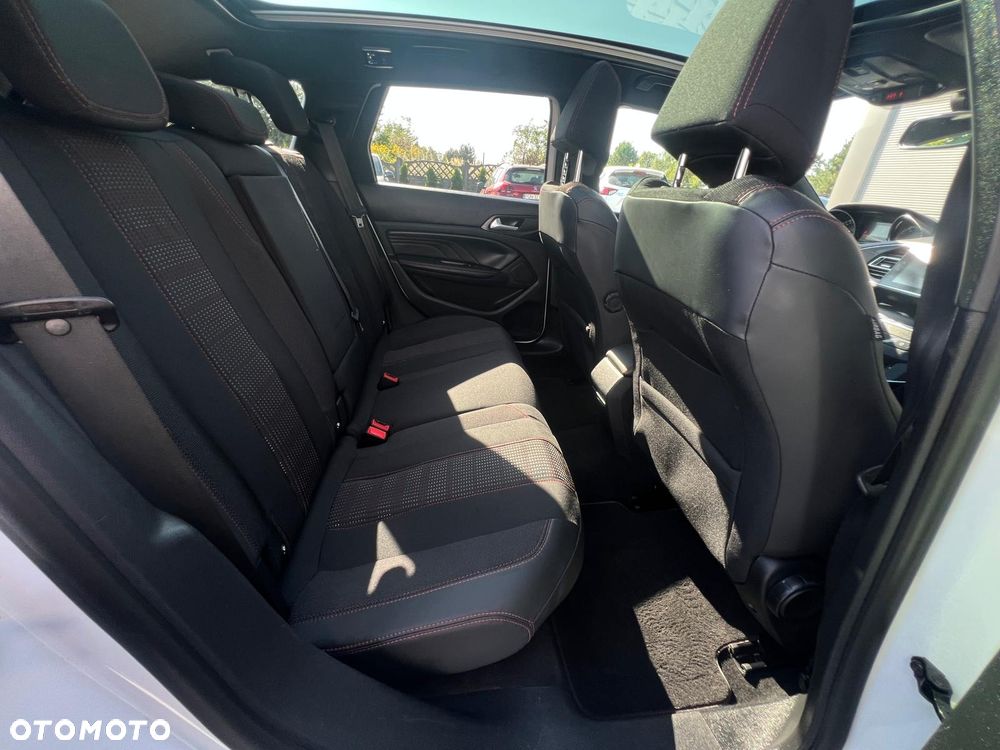 Peugeot 308 PureTech 130 GPF Stop & Start GT Pack - 28