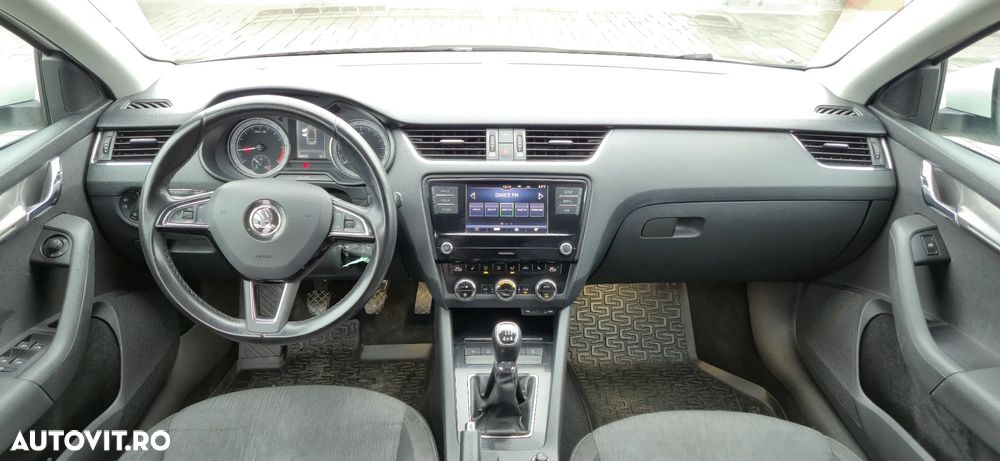 Skoda Octavia 2.0 TDI 4X4 Style - 19