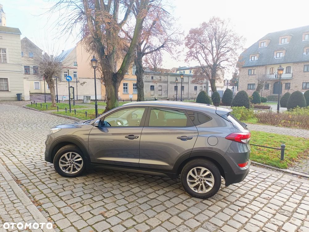Hyundai Tucson 1.7 CRDI BlueDrive Comfort 2WD - 12