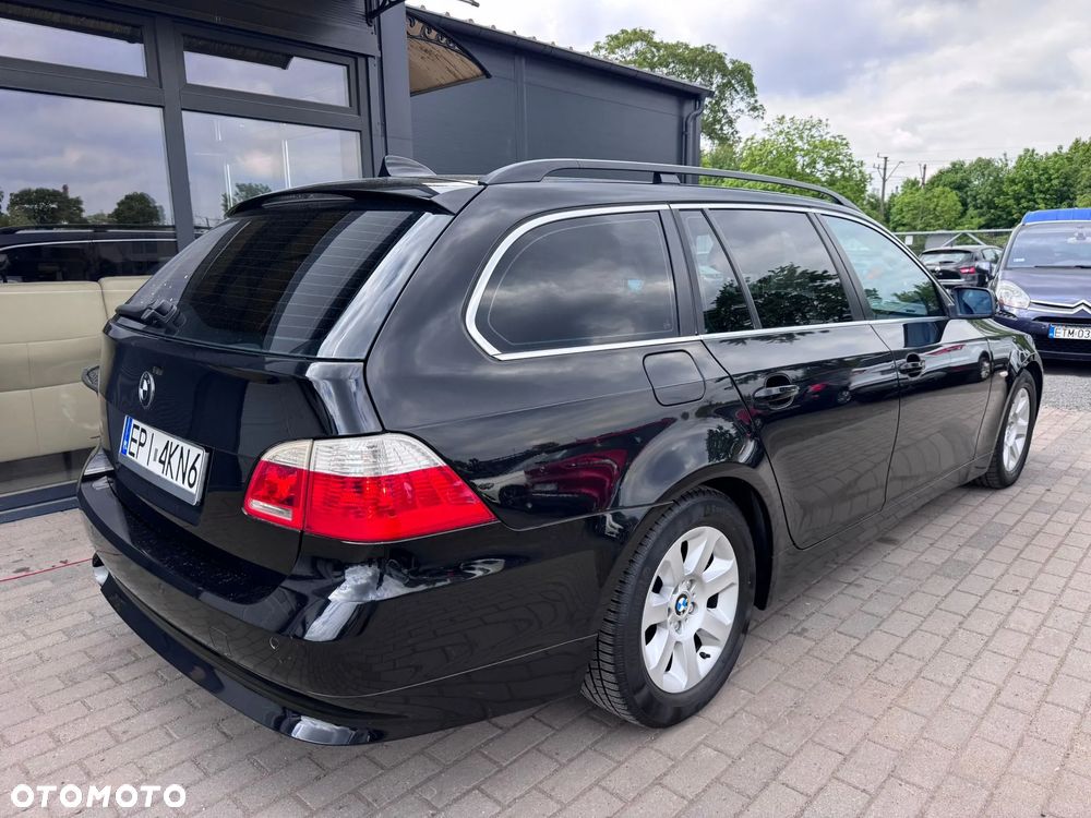 BMW Seria 5 520d - 23