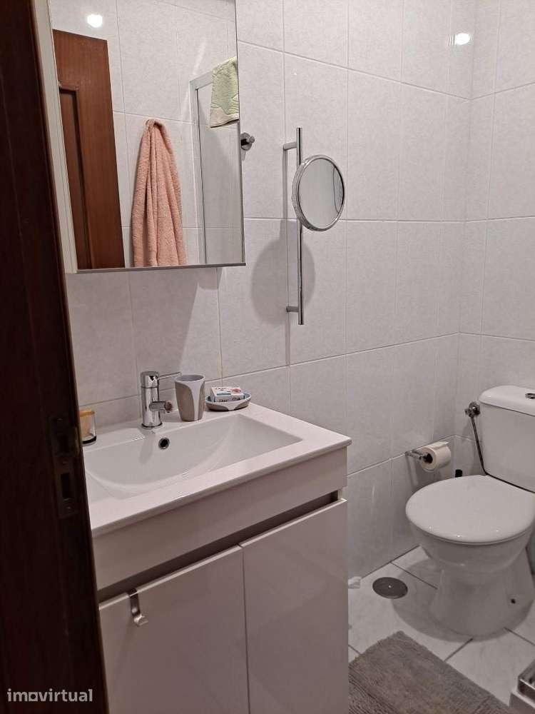 Arrenda-se QUARTO mobilado, junto shoping Bragaparque e Uminho - Grande imagem: 5/6