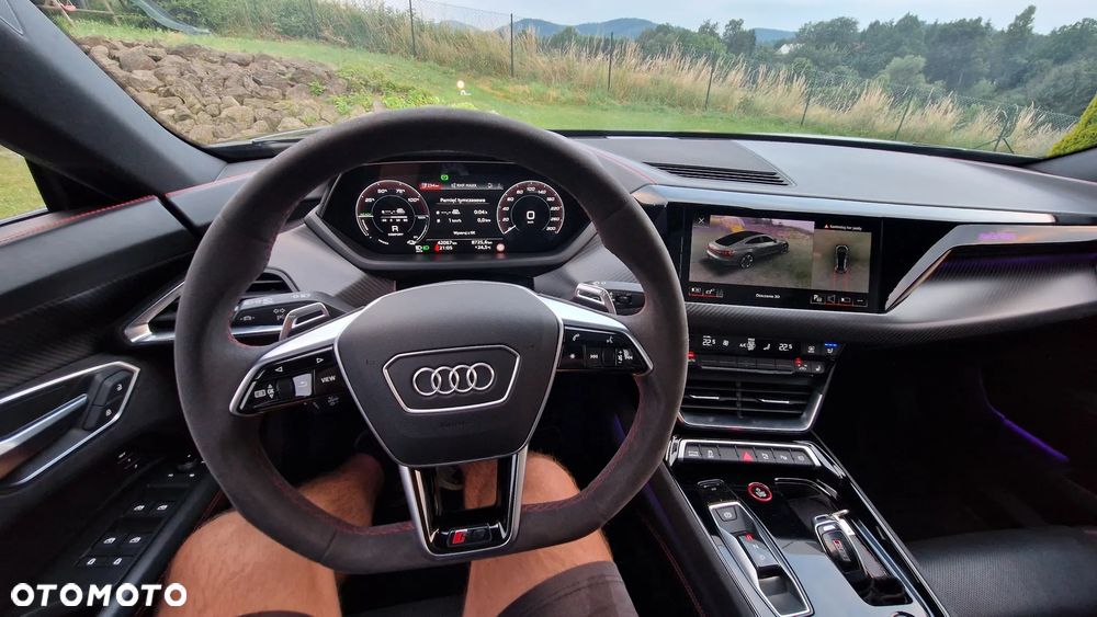 Audi RS e-tron GT quattro - 12