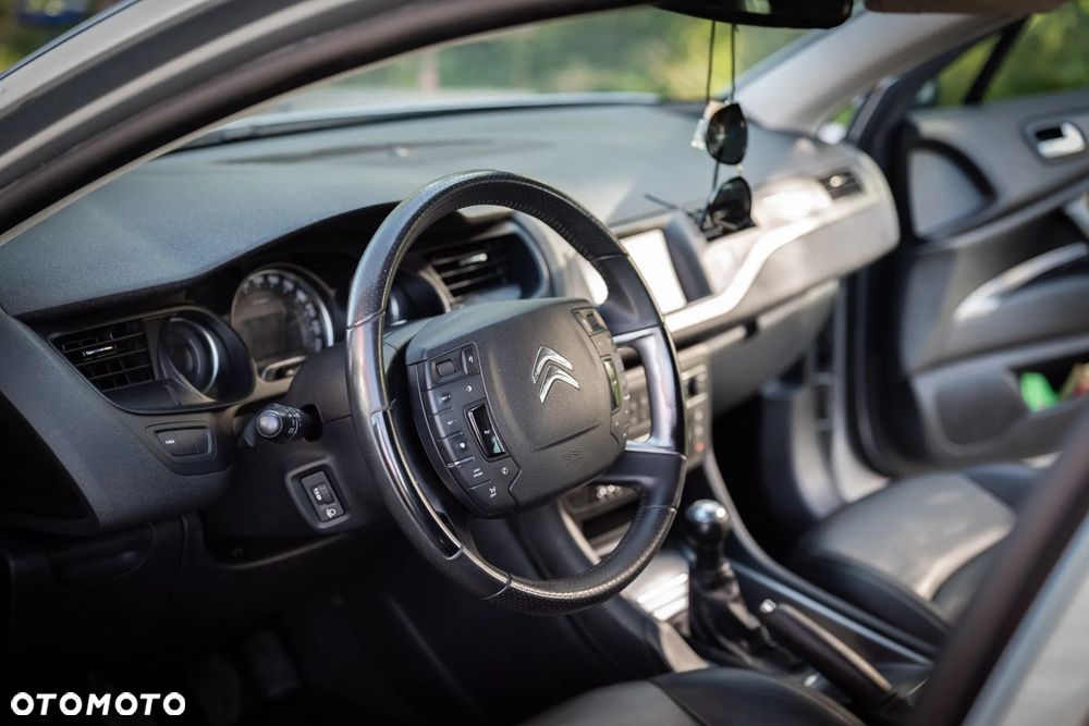 Citroën C5 1.6 HDi Attraction - 11