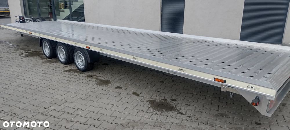 Gromex Gromex 8,42m DMC 3500 3 osie - 14