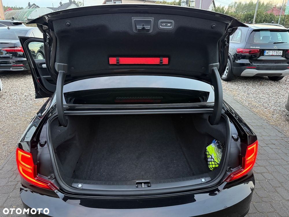 Volvo S90 D5 SCR AWD R-Design - 17