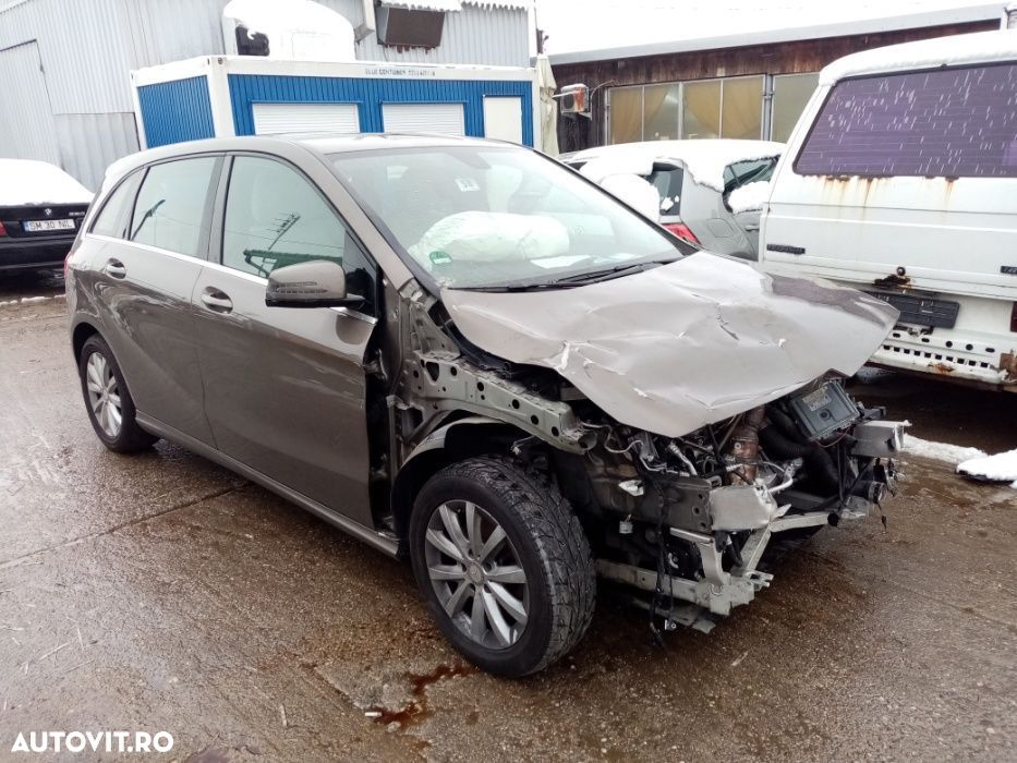 Dezmembrez Mercedes Benz B-CLASS B200 W246 - 7