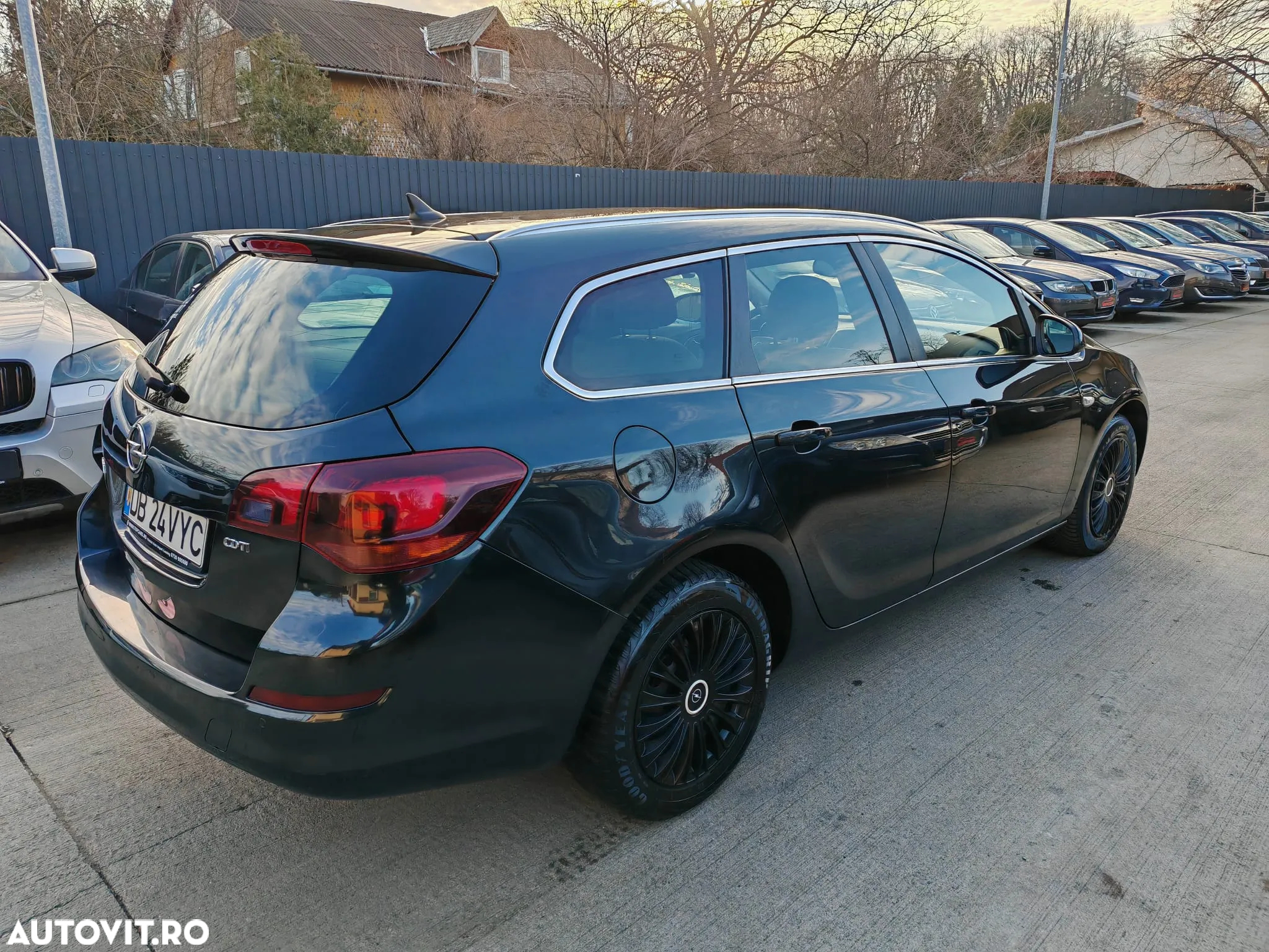 Opel Astra 1.7 CDTI DPF Sports Tourer - 4