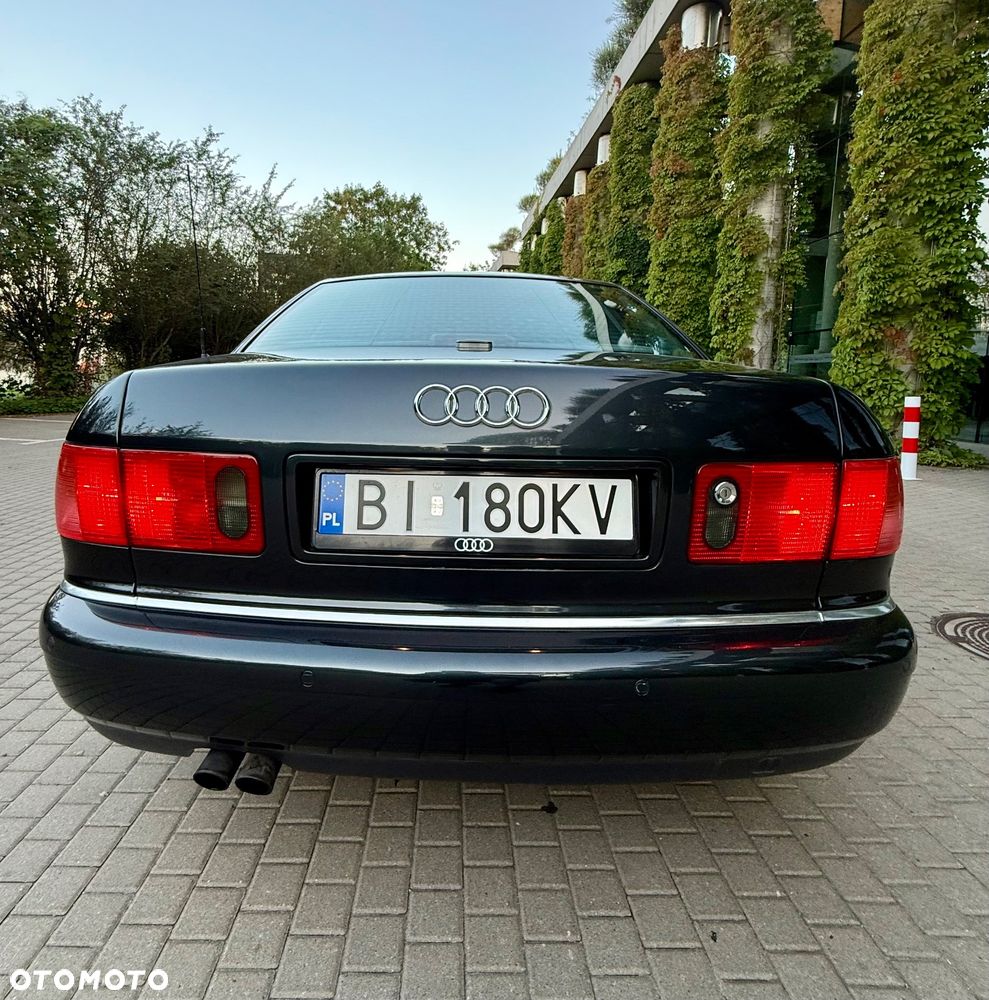 Audi A8 - 6