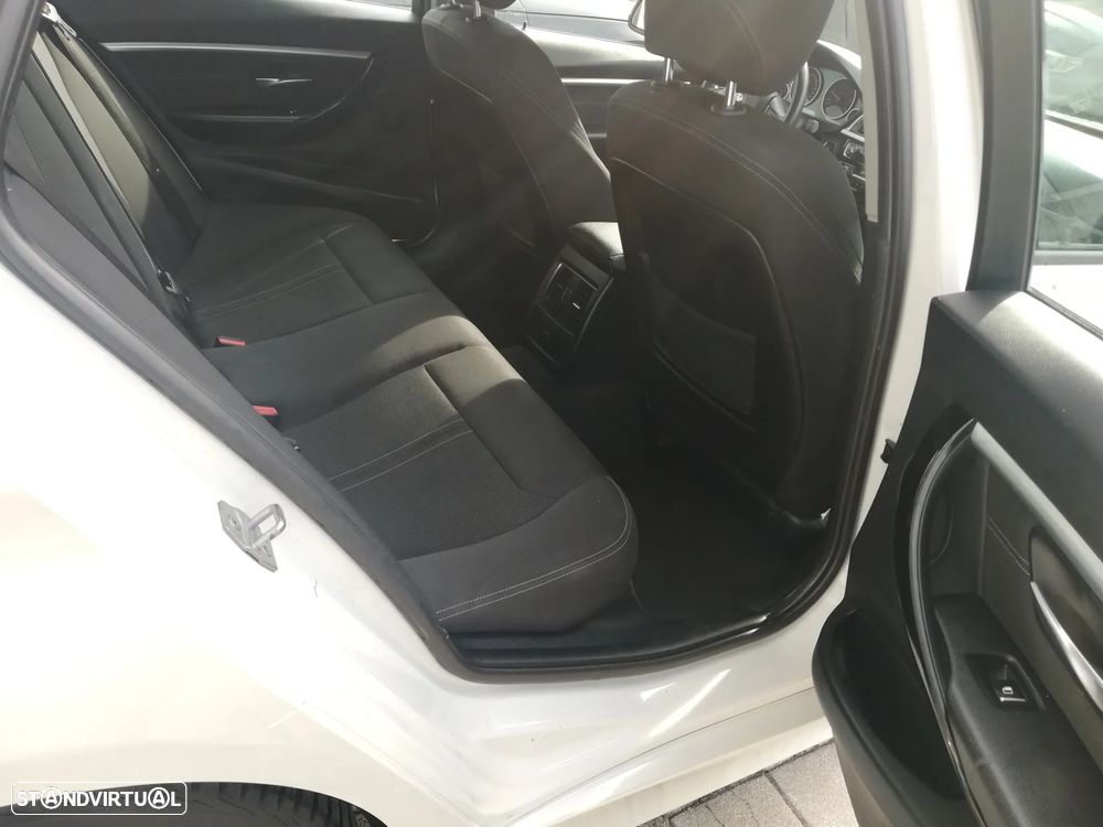 BMW 316 d Touring Edition M Sport Shadow - 9