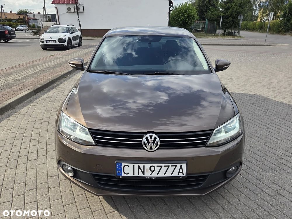 Volkswagen Jetta 1.2 TSI Comfortline - 28