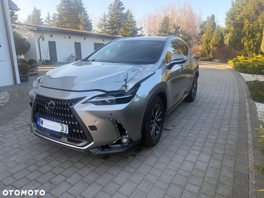 Lexus NX 350h Prestige AWD - 4
