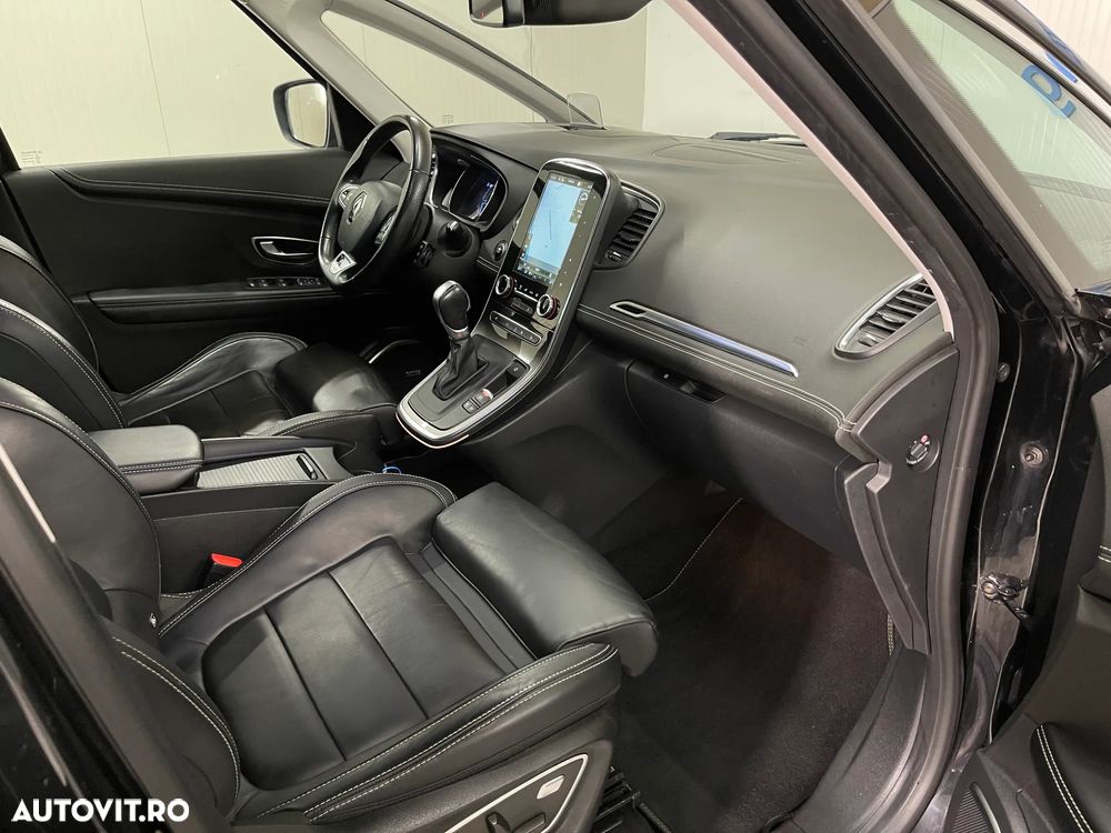 Renault Grand Scenic - 9