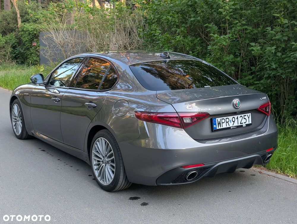 Alfa Romeo Giulia 2018 photo 4