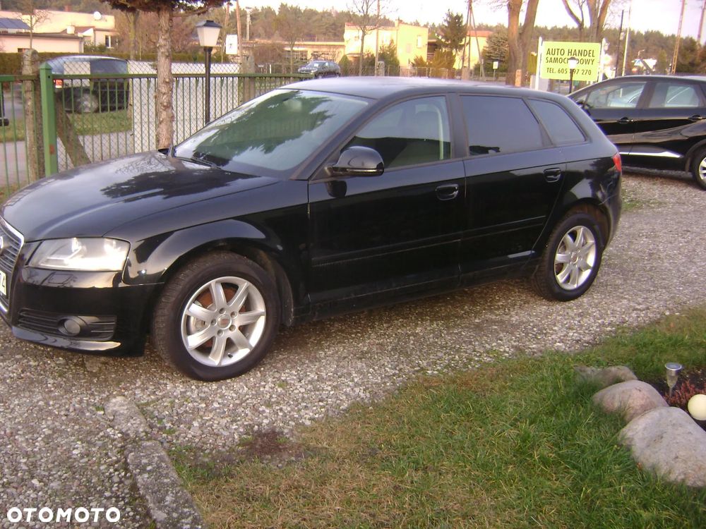 Audi A3 Sportback - 2