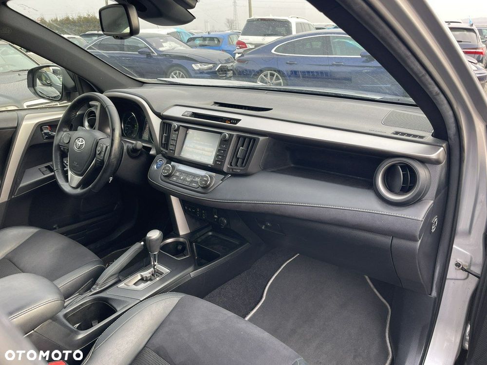 Toyota RAV4 Hybrid Style 4x4 - 13