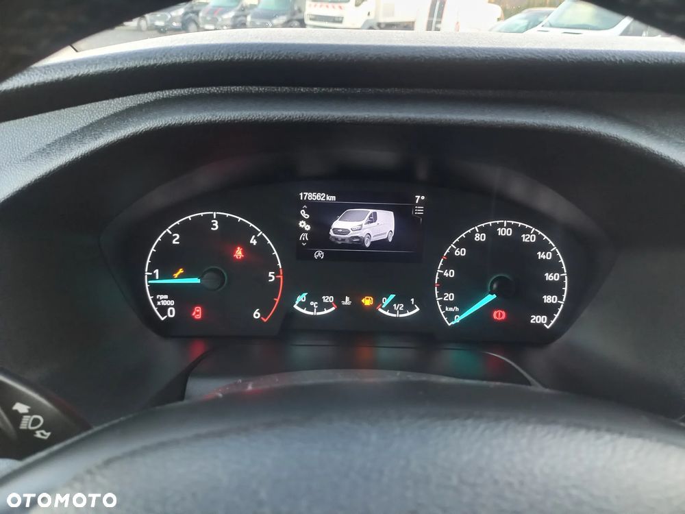 Ford Transit Custom - 22