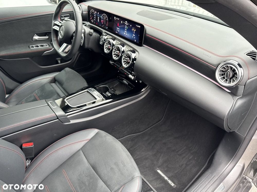 Mercedes-Benz CLA - 18
