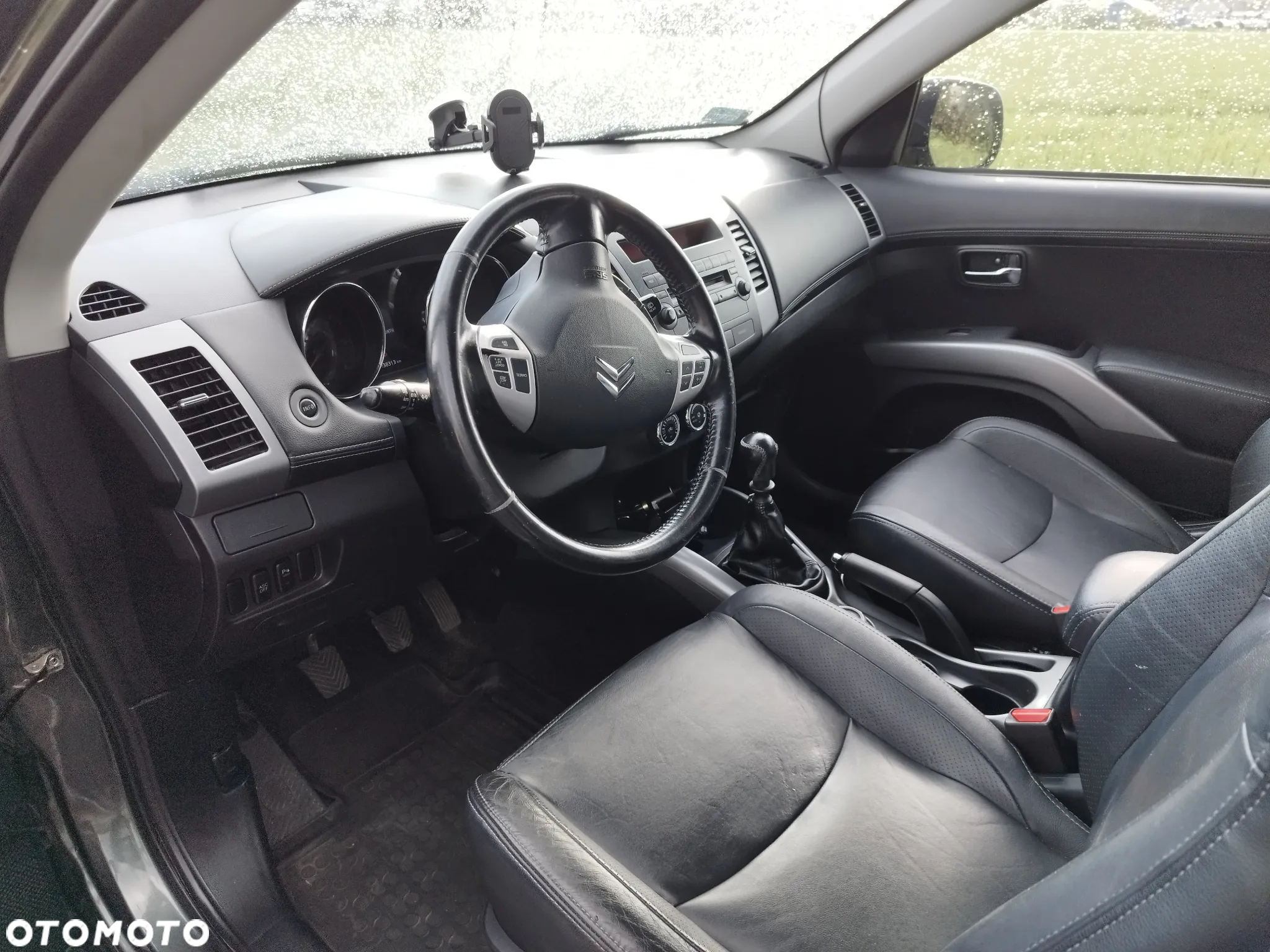 Citroën C-Crosser 2.2 HDi Exclusive - 8