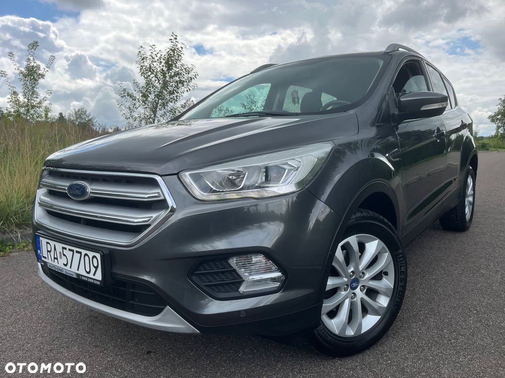 Ford Kuga - 1