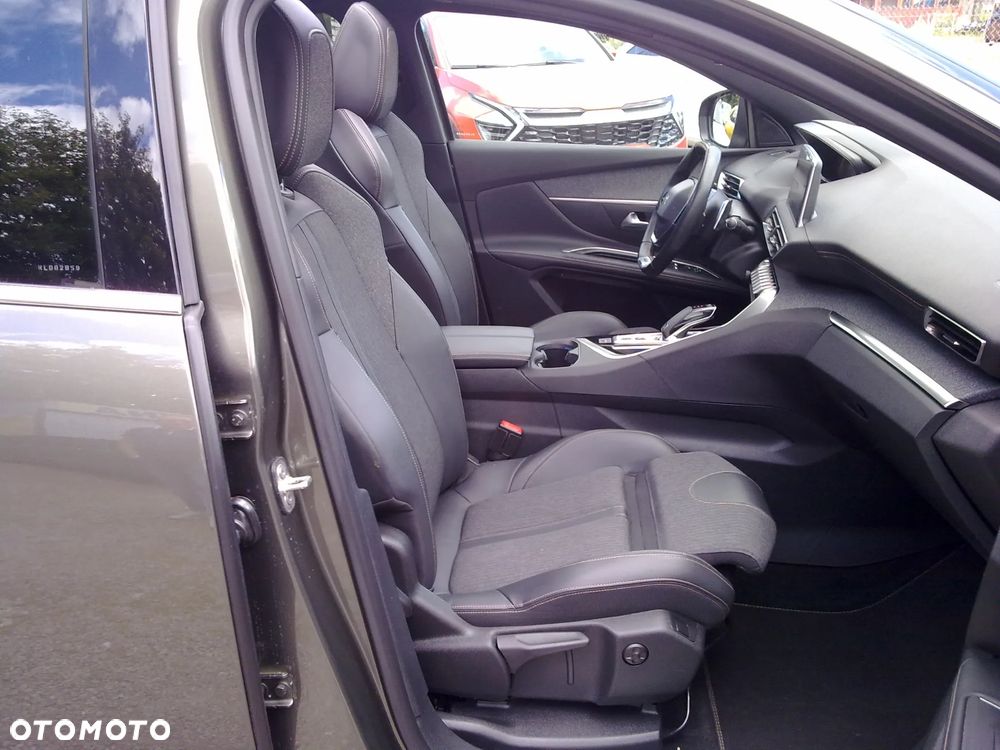 Peugeot 5008 1.6 PureTech GT Line S&S EAT8 - 19