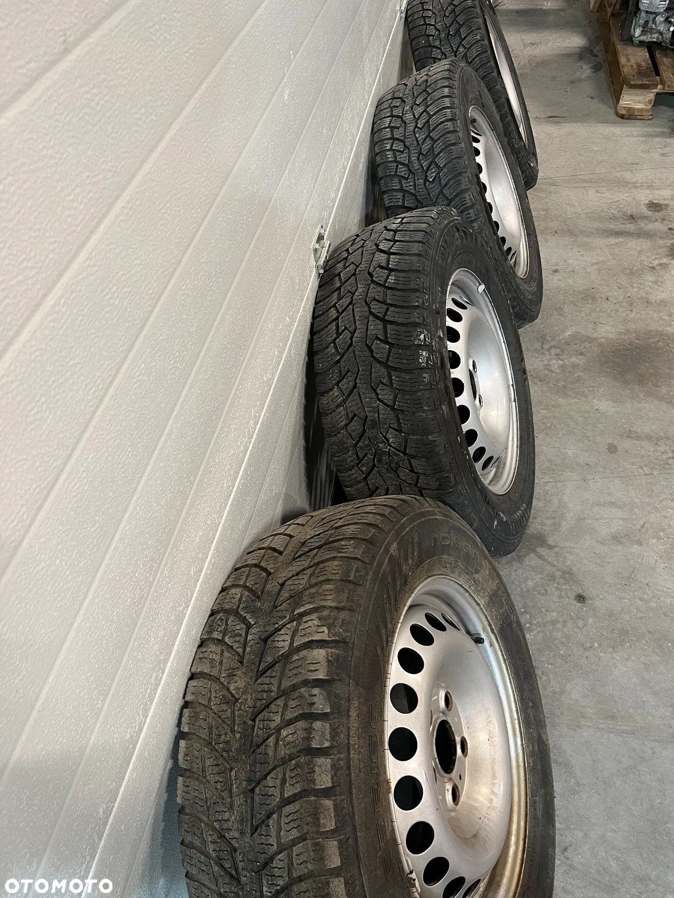 OPONY NOKIAN TYRES 215/65R16C HAKKAPELITTA CR3 (CAŁOROCZNE ) - 1