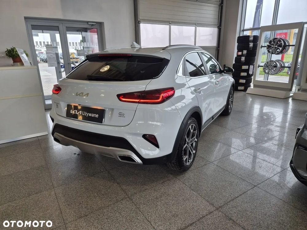 Kia XCeed 1.5 T-GDI M - 3
