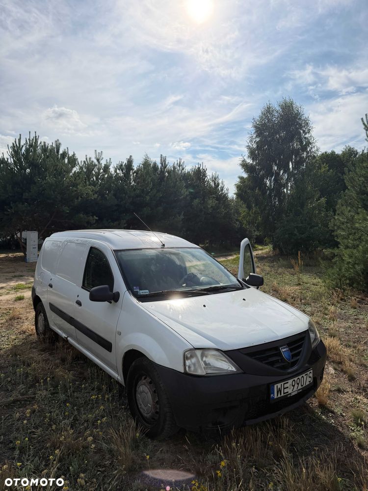Dacia Logan Van - 1
