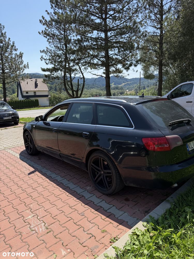 Audi A6 Avant - 1