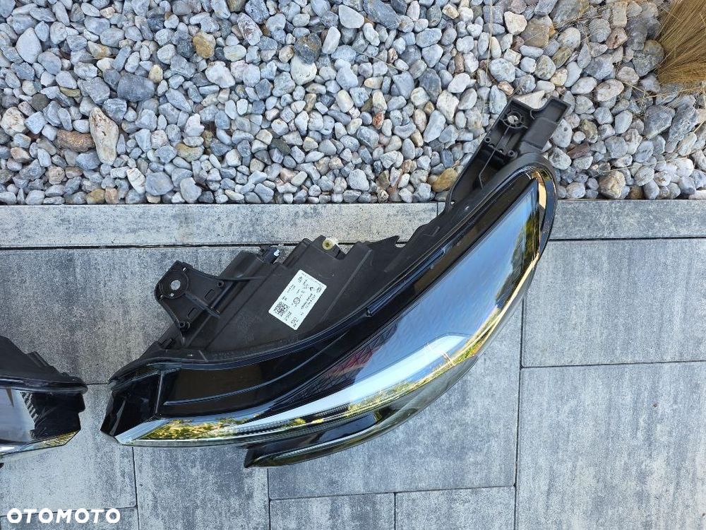 RENAULT CAPTUR II 2 Kompletne Full Led Długi 260600666R 260104900R Chrom - 8