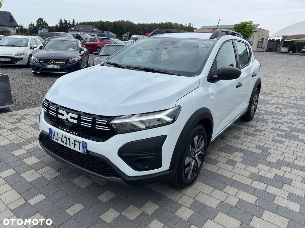 Dacia Sandero Stepway TCe 90 Essential - 1