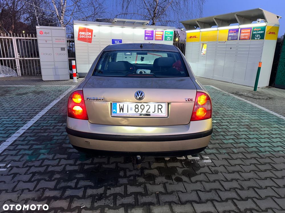 Volkswagen Passat 1.9 TDI Comfortline - 5