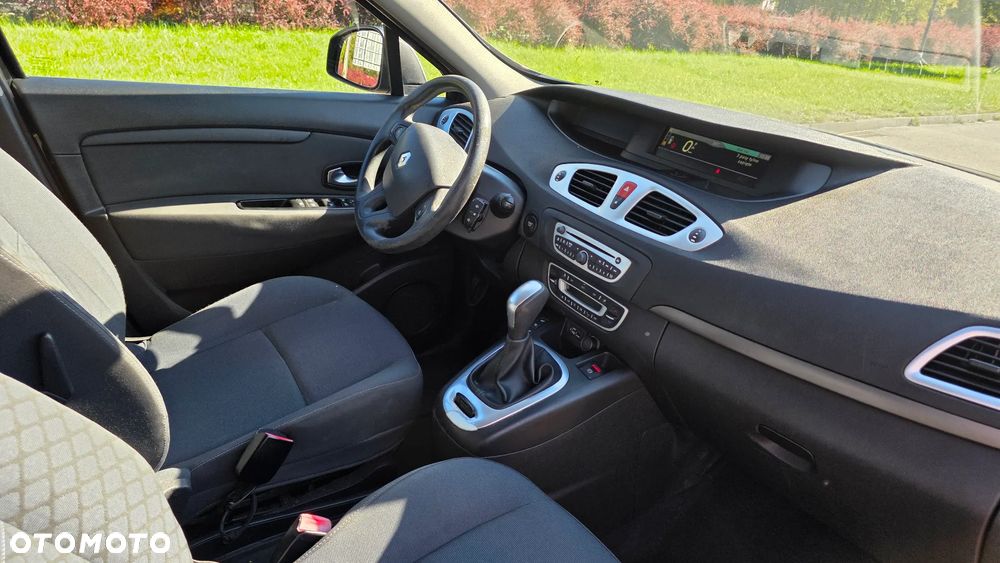 Renault Scenic - 15