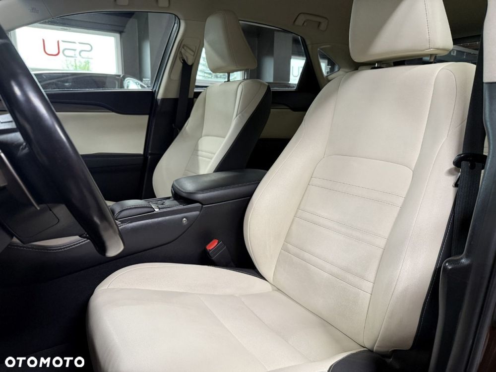 Lexus NX 300 Comfort AWD - 19