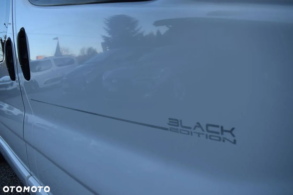 Renault Trafic 2.0 dCi 115 FAP Grand Passenger Black Edition - 2