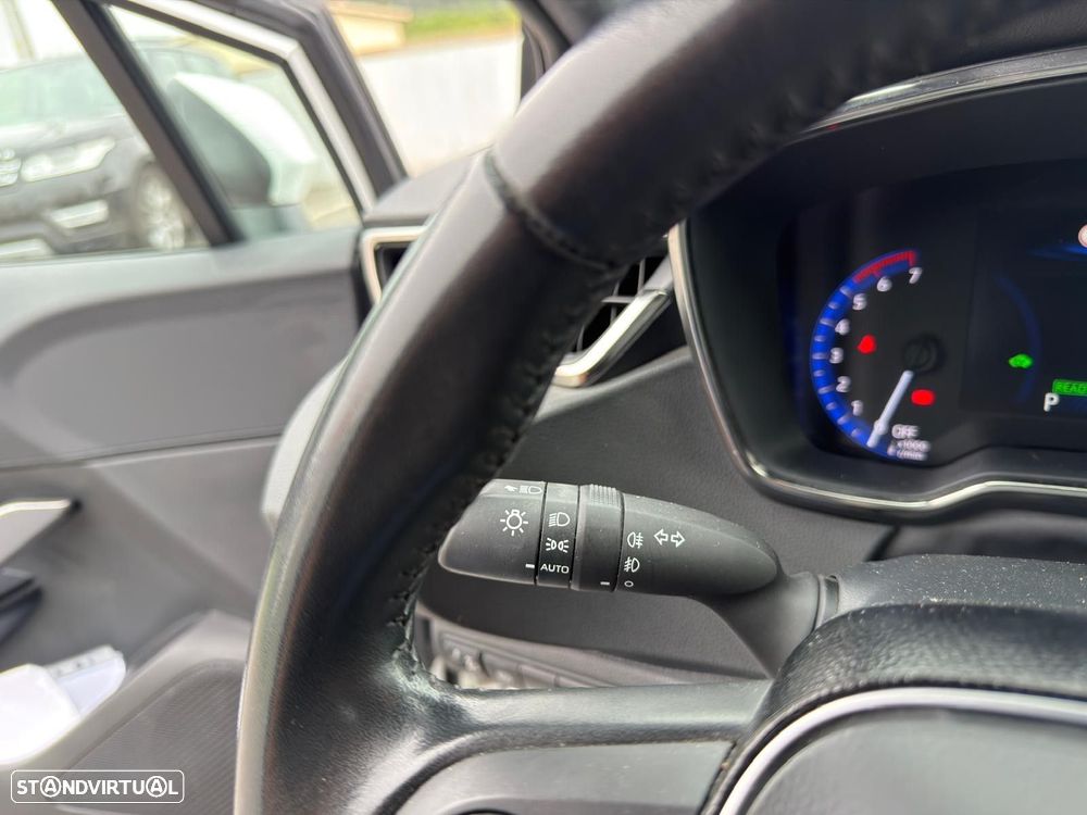 Toyota Corolla 1.8 Hybrid Comfort - 25