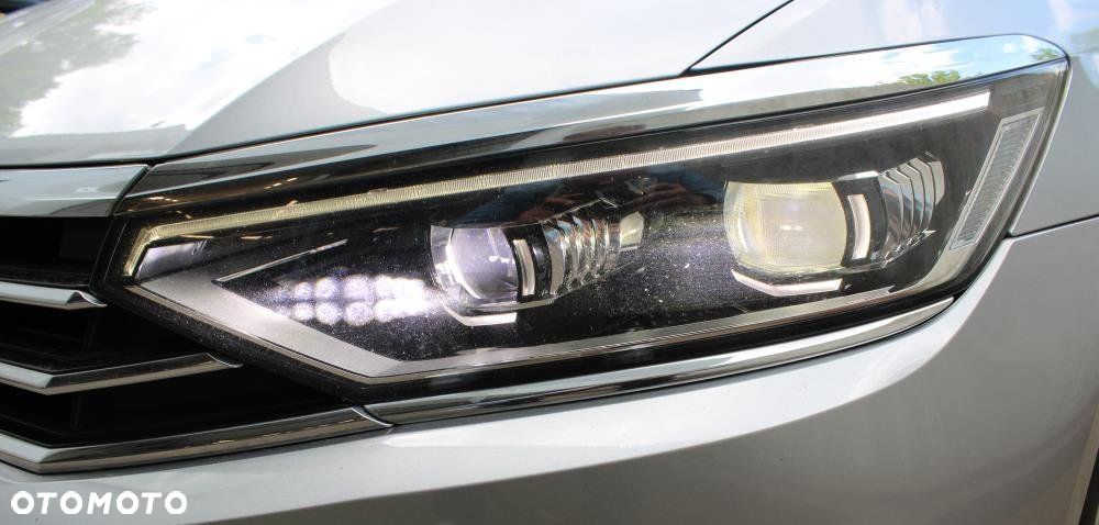 Volkswagen Passat - 27