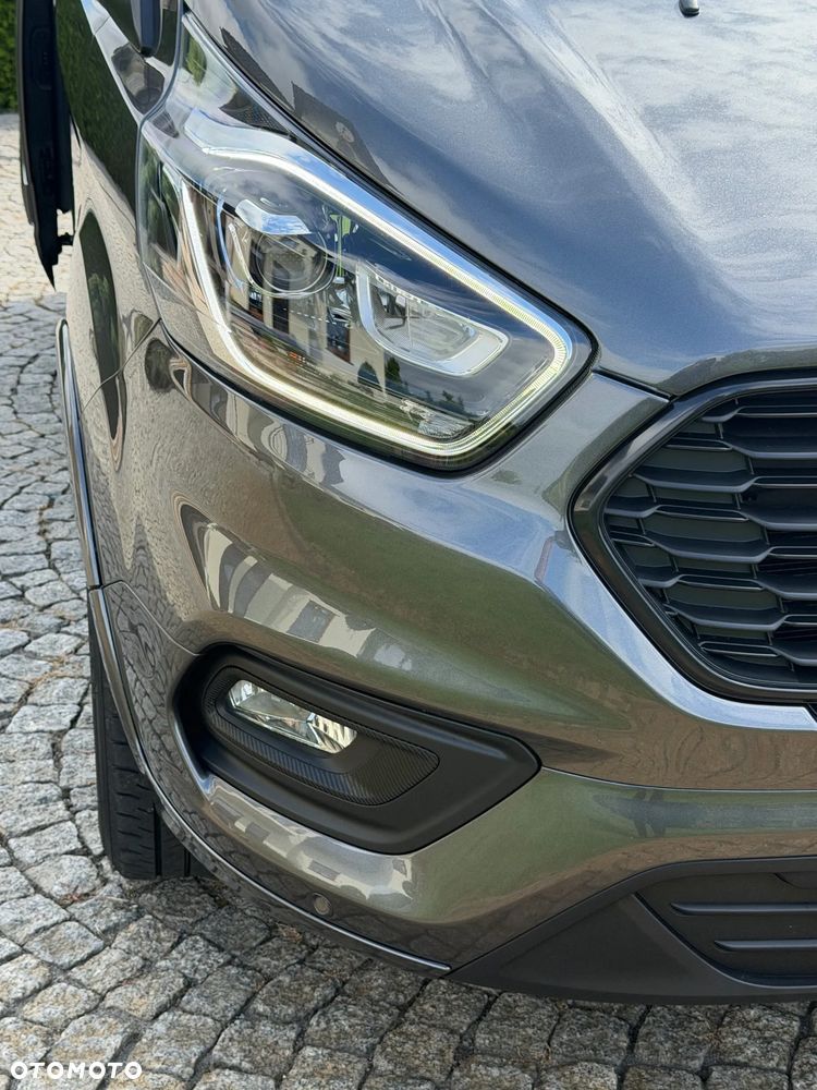 Ford Tourneo Custom - 6