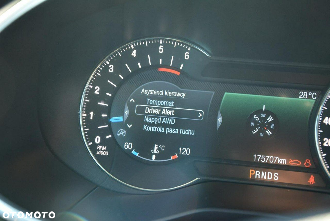 Ford Edge 2.0 TDCi Bi-Turbo 4x4 Titanium - 34