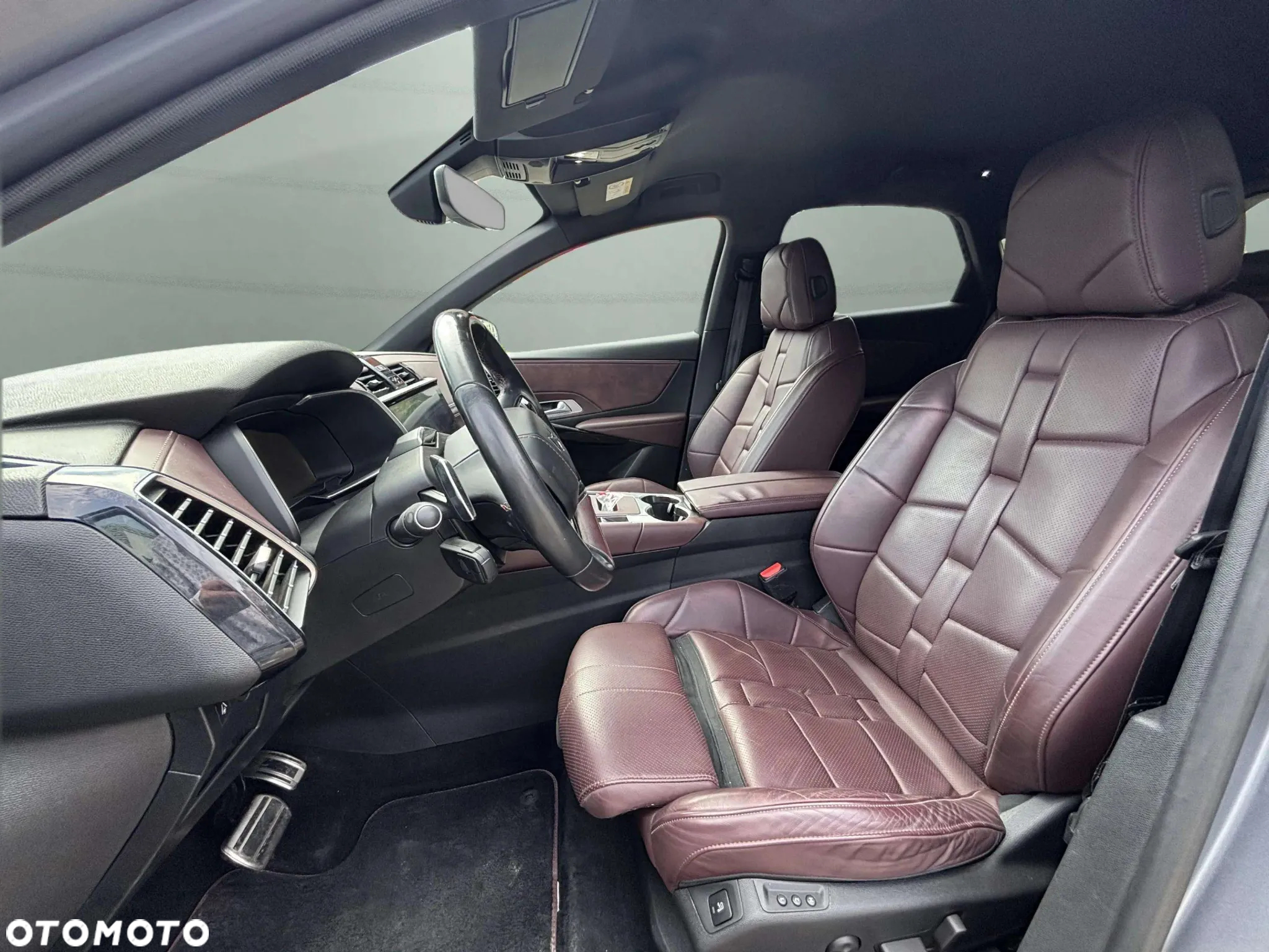 DS Automobiles DS 7 Crossback - 11