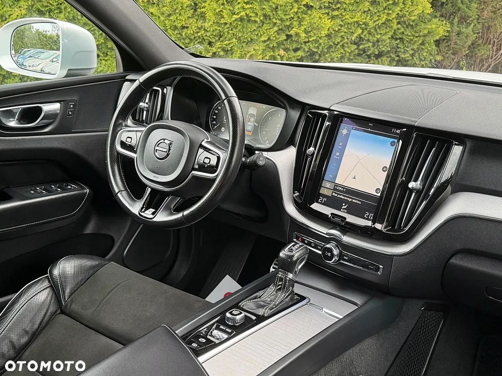 Volvo XC 60 D4 AWD Geartronic RDesign - 15